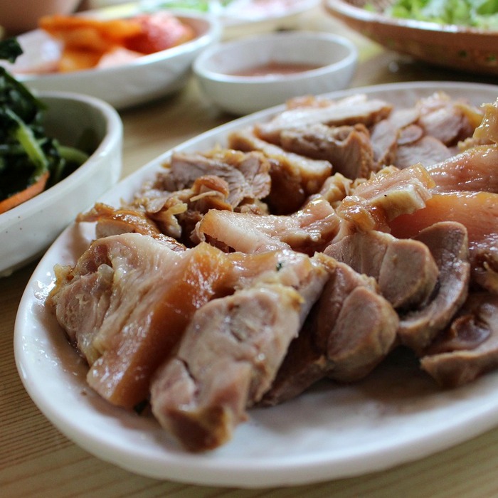 돼지고기 수육